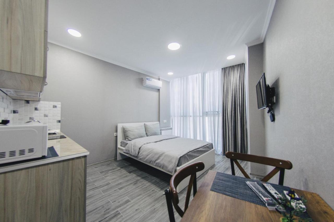 Dar Tower Apartments Батумі Екстер'єр фото